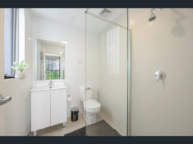 Photo - 39/57-59 Lachlan Street, Warwick Farm NSW 2170 - Image 8