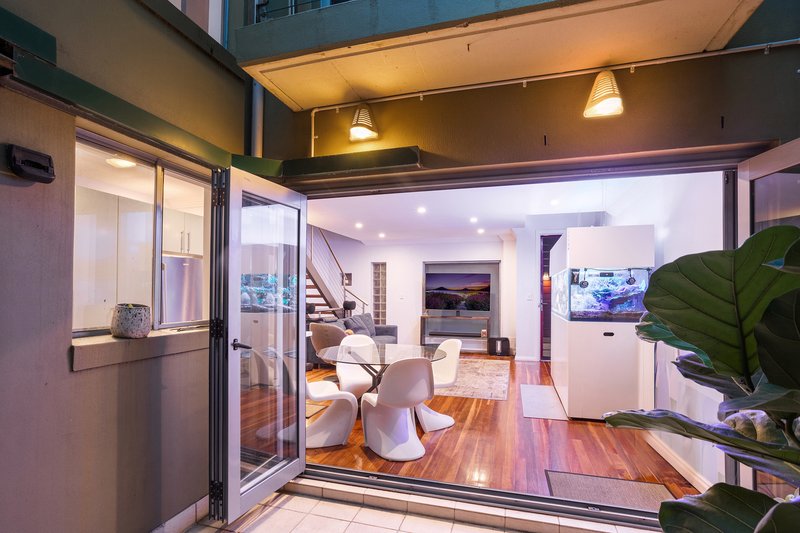 Photo - 3/96-98 Buckland Street, Alexandria NSW 2015 - Image 1