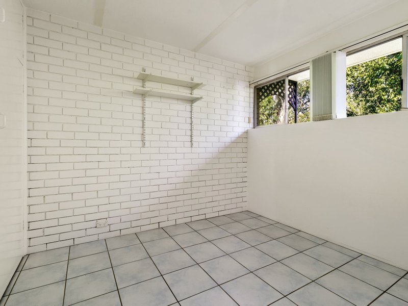 Photo - 3/96 Primrose Street, Sherwood QLD 4075 - Image 6