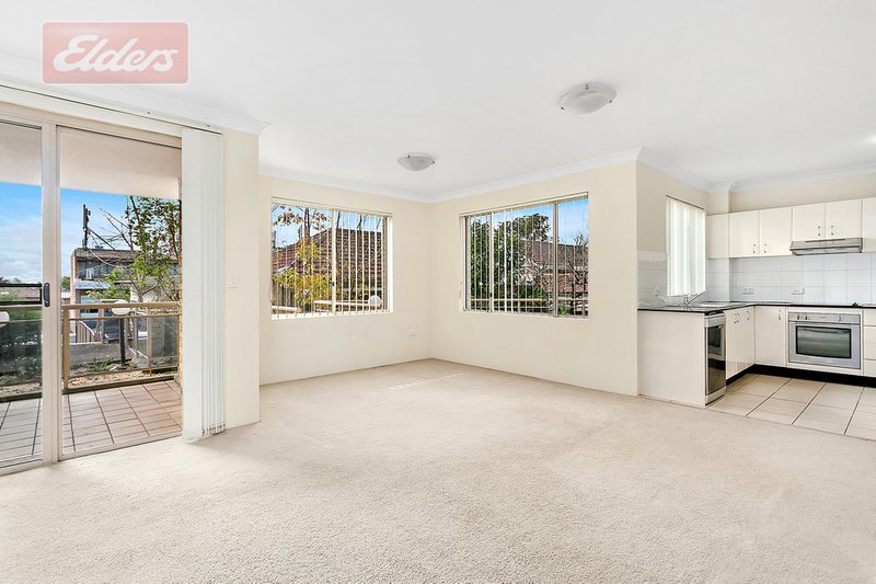 Photo - 3/96 Railway Crescent, Jannali NSW 2226 - Image 2