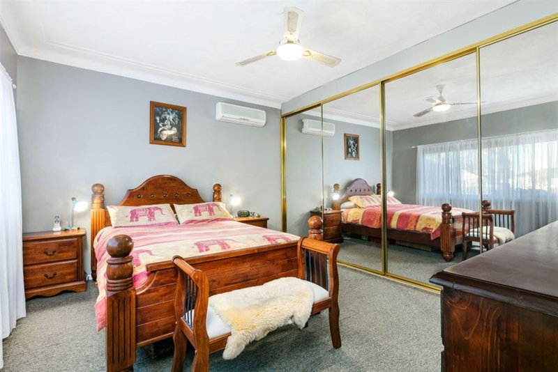 Photo - 396 Seven Hills Road, Seven Hills NSW 2147 - Image 5