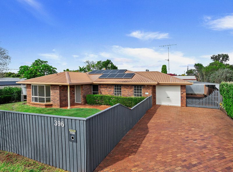 Photo - 396 Stenner Street, Kearneys Spring QLD 4350 - Image 1