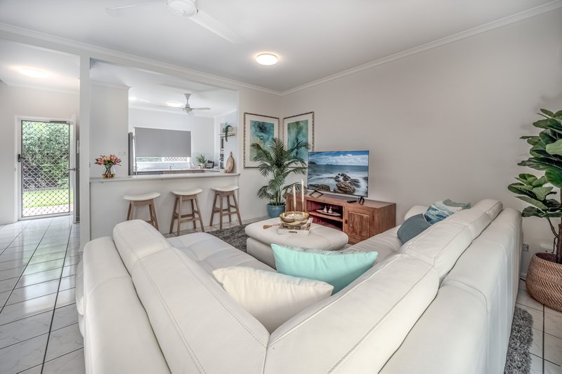 Photo - 3/97 Moore Street, Trinity Beach QLD 4879 - Image 2