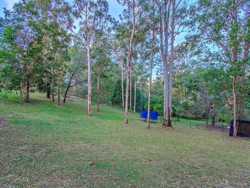 Photo - 397 San Fernando  Drive, Worongary QLD 4213 - Image 5