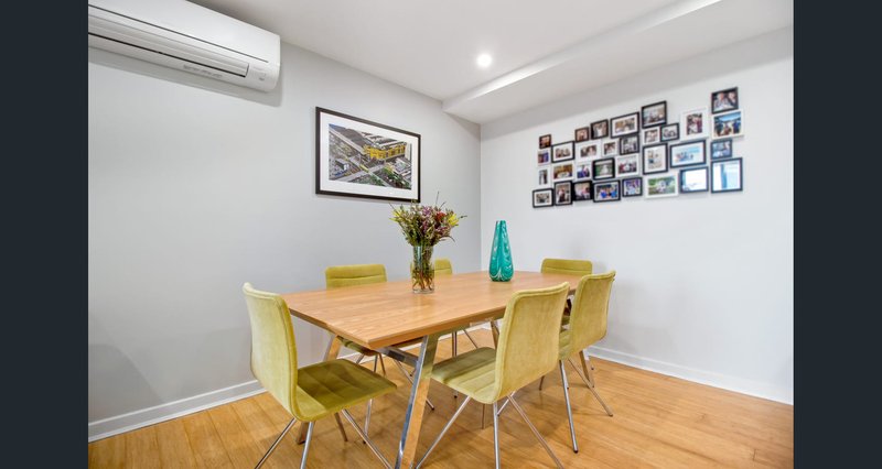 Photo - 3/97 Whittens Lane, Doncaster VIC 3108 - Image 5