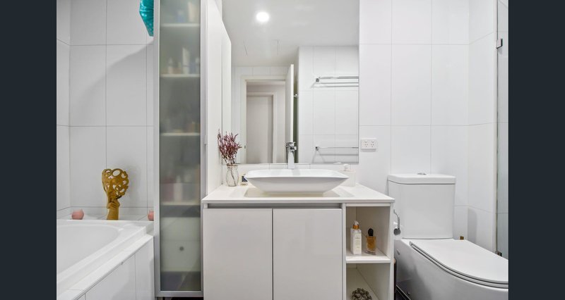 Photo - 3/97 Whittens Lane, Doncaster VIC 3108 - Image 9