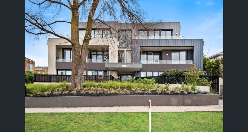 Photo - 3/97 Whittens Lane, Doncaster VIC 3108 - Image 15