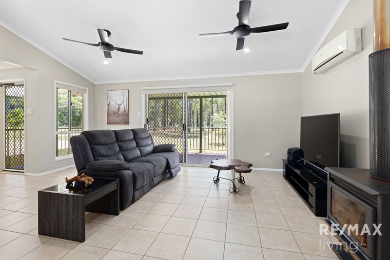 Photo - 398 Crumpton Drive, Blackbutt North QLD 4314 - Image 11