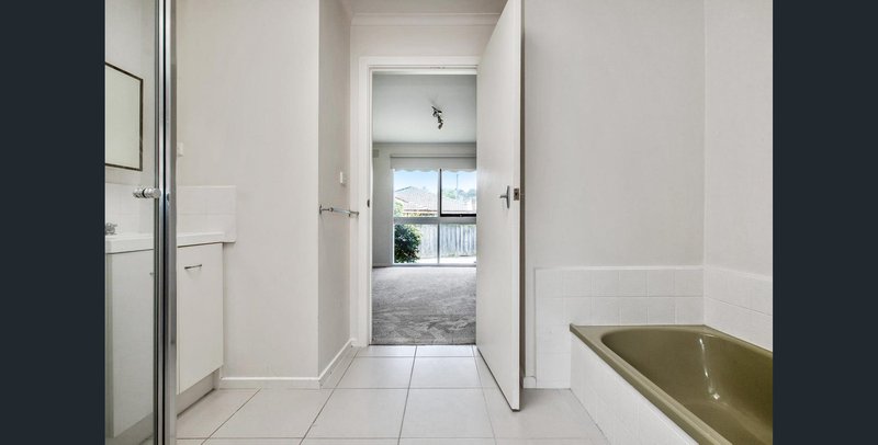 Photo - 3/98 Mt Dandenong Road, Ringwood East VIC 3135 - Image 7