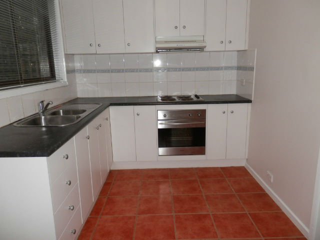 Photo - 3/98 Plumpton Avenue, Glenroy VIC 3046 - Image 2