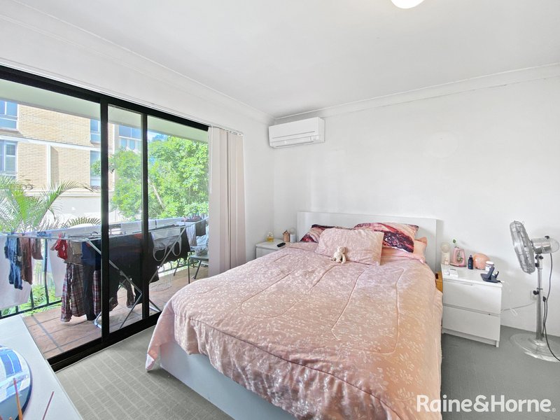 Photo - 3/98 Station Road, Indooroopilly QLD 4068 - Image 4