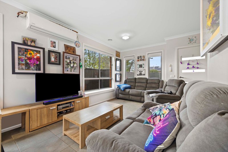 Photo - 3/99 Grant Street, Sebastopol VIC 3356 - Image 3