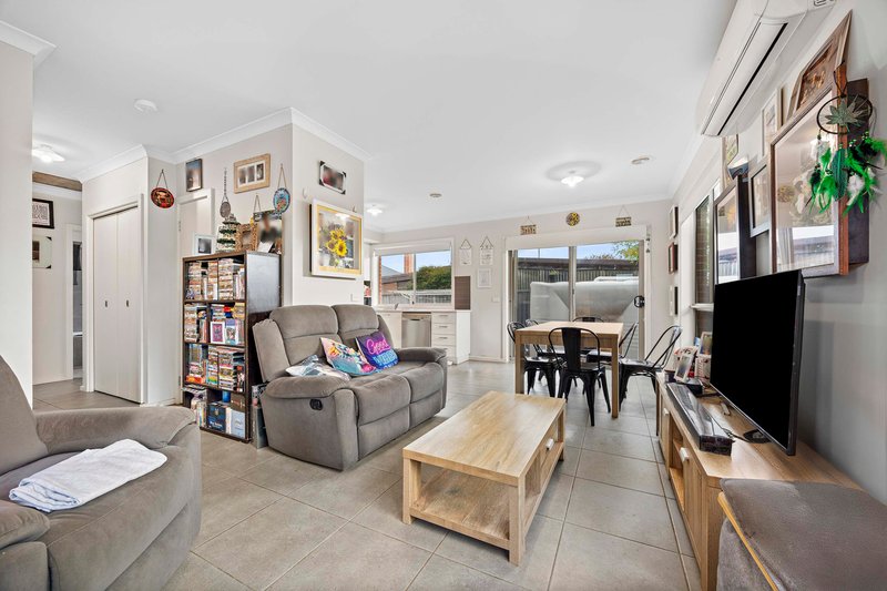 Photo - 3/99 Grant Street, Sebastopol VIC 3356 - Image 5