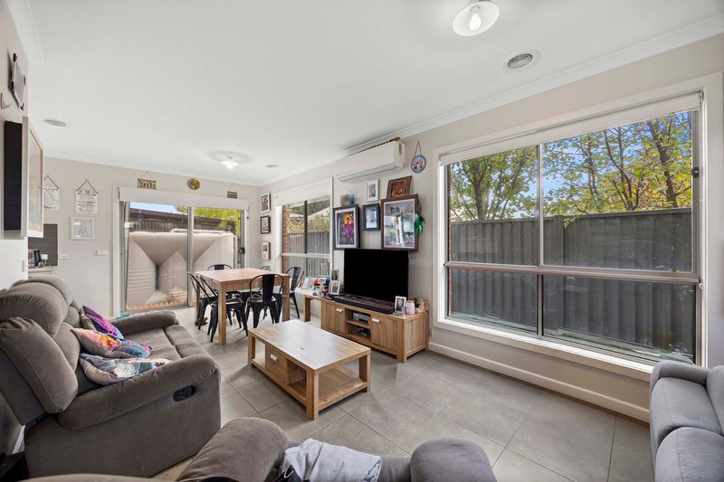 Photo - 3/99 Grant Street, Sebastopol VIC 3356 - Image 6