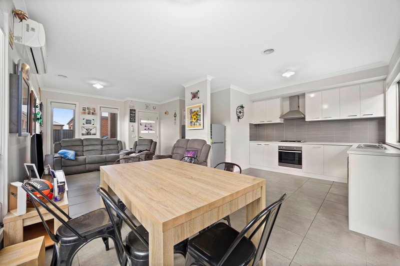 Photo - 3/99 Grant Street, Sebastopol VIC 3356 - Image 8
