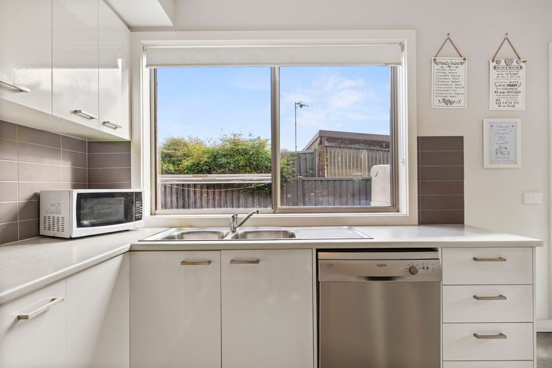 Photo - 3/99 Grant Street, Sebastopol VIC 3356 - Image 10