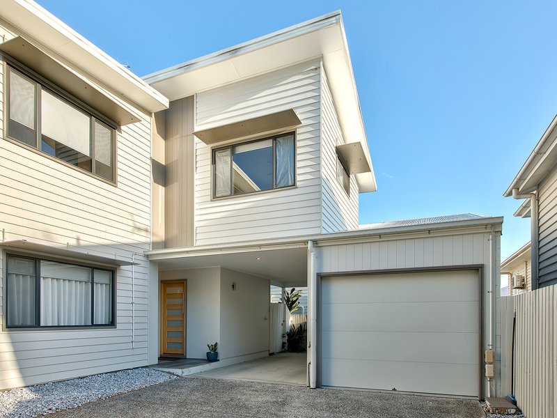 Photo - 39a Buddina Street, Stafford QLD 4053 - Image 1