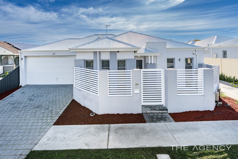 Photo - 39A Curlington Crescent, Balga WA 6061 - Image 1