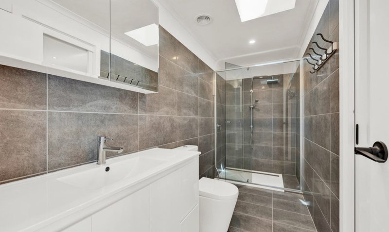 Photo - 39A Hawthorn Road, Caulfield North VIC 3161 - Image 7