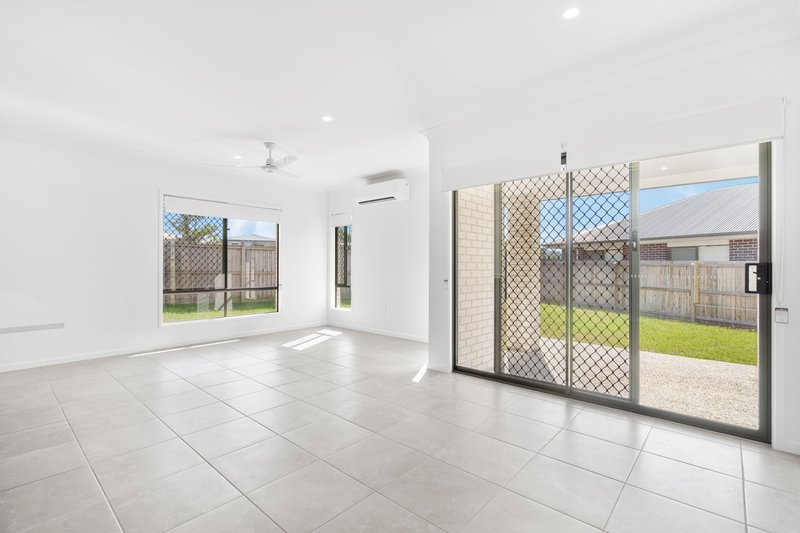 39a Jackson Chase, Logan Reserve QLD 4133