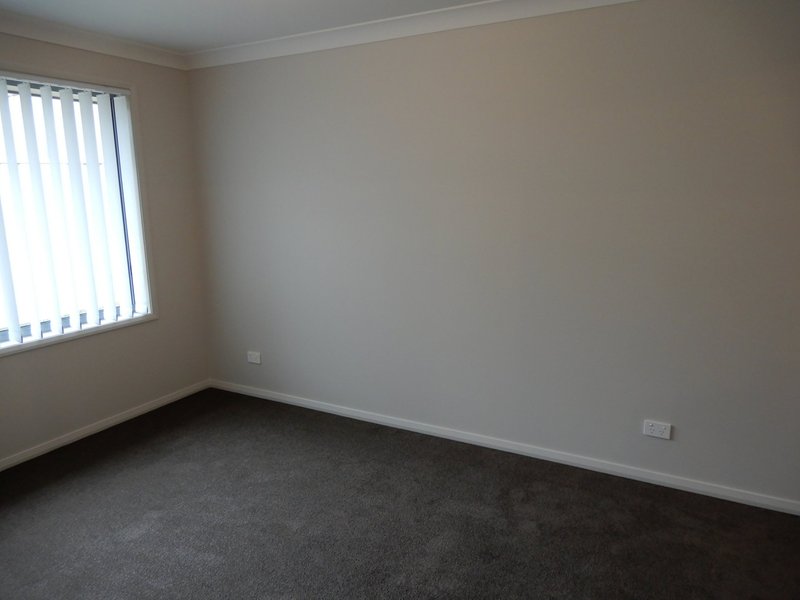 Photo - 39b Basil Street, South Nowra NSW 2541 - Image 7