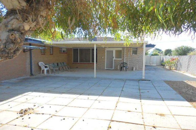 Photo - 39B Frederick Street, Shoalwater WA 6169 - Image 3