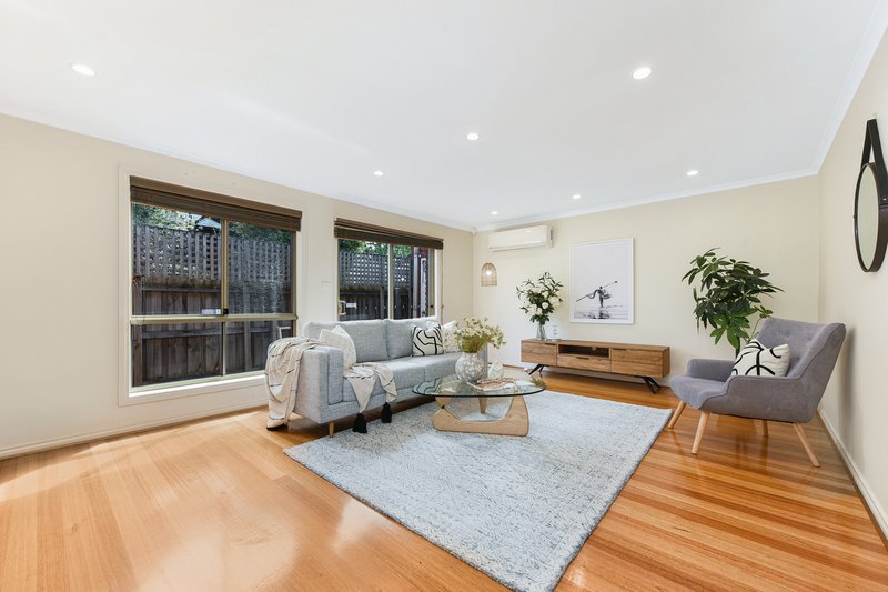 Photo - 39B Luntar Road, Oakleigh South VIC 3167 - Image 2