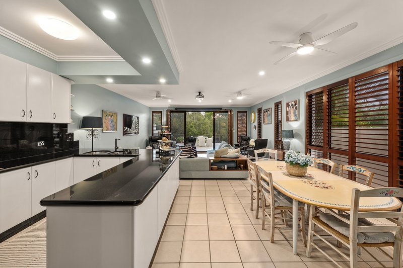 Photo - 39B Paradise Island, Surfers Paradise QLD 4217 - Image 6
