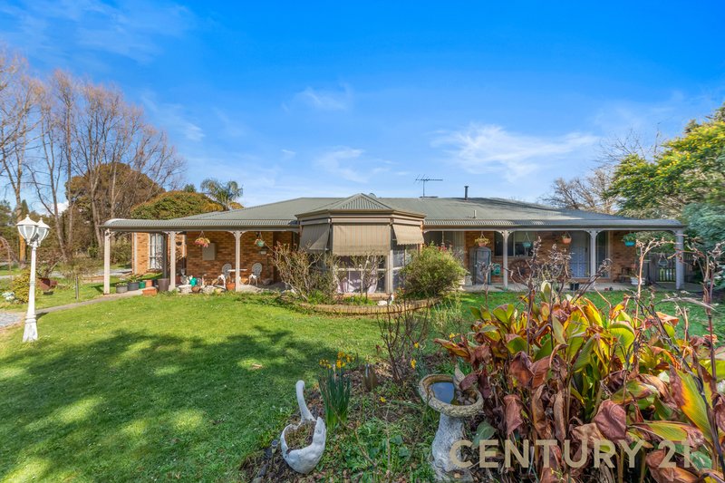 Photo - 3A Barr Court, Pakenham VIC 3810 - Image 3