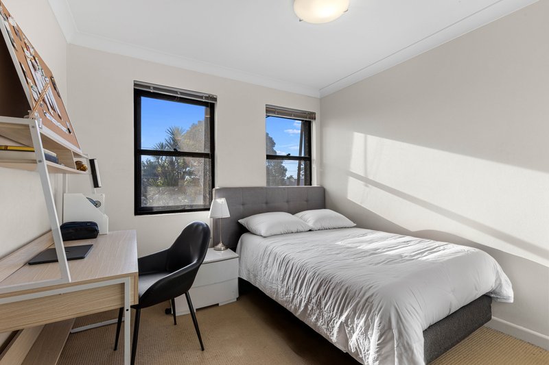 Photo - 3A Basil Road, Bexley NSW 2207 - Image 9