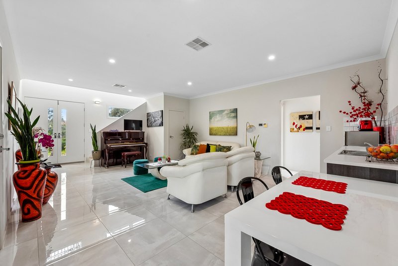 Photo - 3A Bellevue Circuit, Gulfview Heights SA 5096 - Image 12