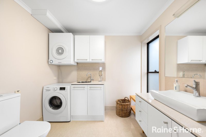 Photo - 3a Castile Street, Indooroopilly QLD 4068 - Image 10