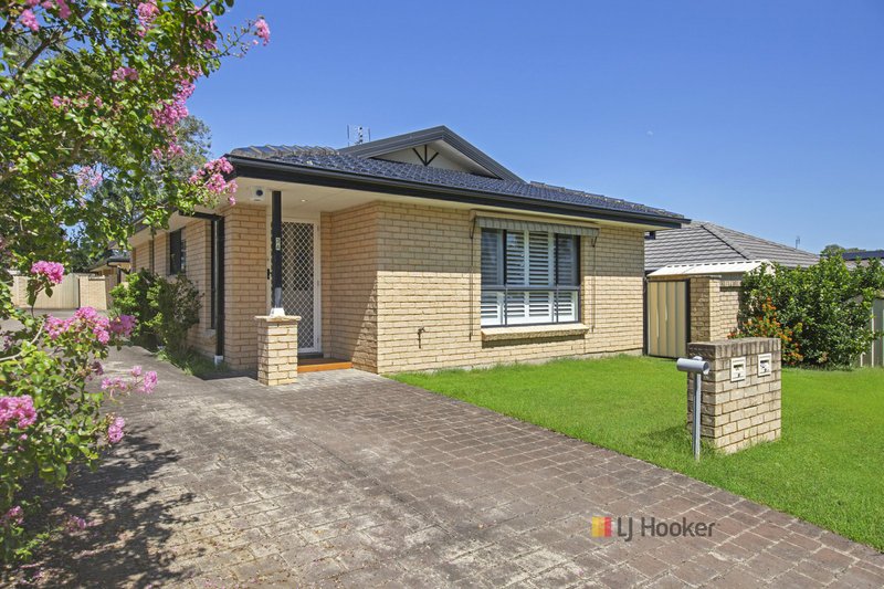 Photo - 3a Fourth Avenue, Toukley NSW 2263 - Image 1