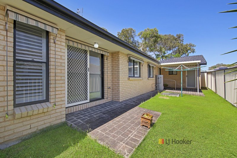 Photo - 3a Fourth Avenue, Toukley NSW 2263 - Image 8