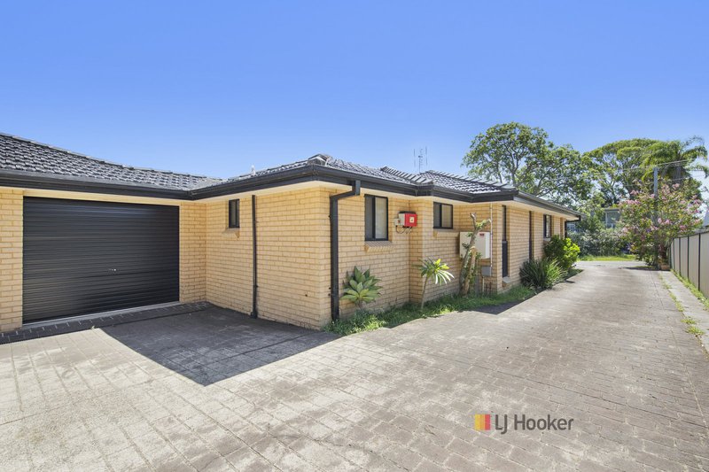 Photo - 3a Fourth Avenue, Toukley NSW 2263 - Image 10