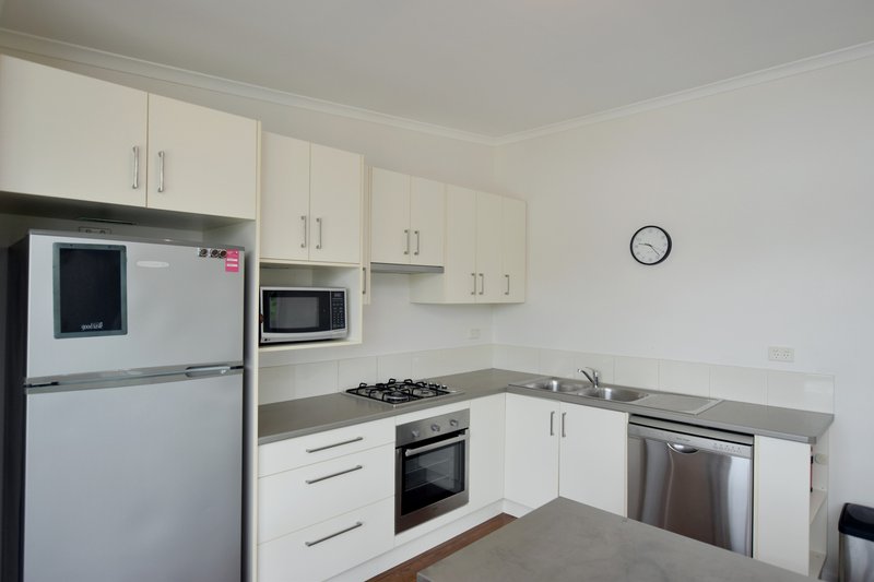 Photo - 3A Golding Street, Barney Point QLD 4680 - Image 7