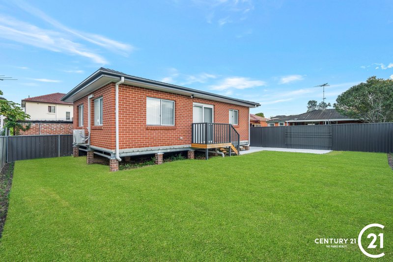 Photo - 3a Hale Place, Fairfield Heights NSW 2165 - Image 12