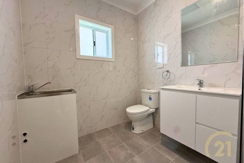 Photo - 3A Helen Street, Smithfield NSW 2164 - Image 4