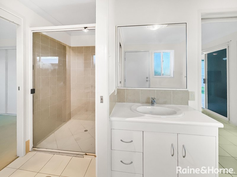 Photo - 3A Jessica Street, Taringa QLD 4068 - Image 6