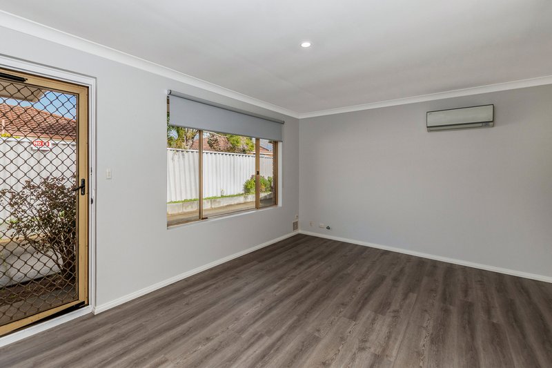 Photo - 3a Knowle Way, Warnbro WA 6169 - Image 2
