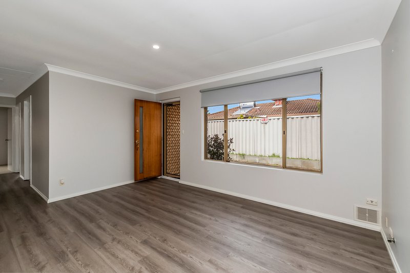 Photo - 3a Knowle Way, Warnbro WA 6169 - Image 3