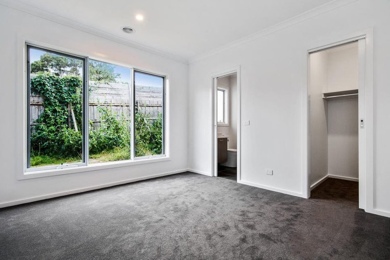Photo - 3A Marlow Street, Mooroolbark VIC 3138 - Image 4
