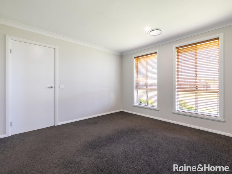 Photo - 3a Maxwell Drive, Eglinton NSW 2795 - Image 7