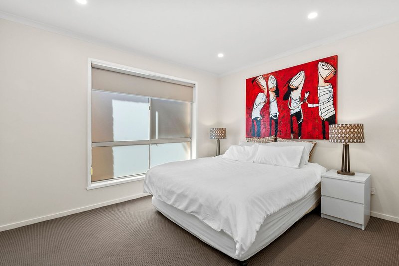 Photo - 3A Moomba Street, Mornington VIC 3931 - Image 6