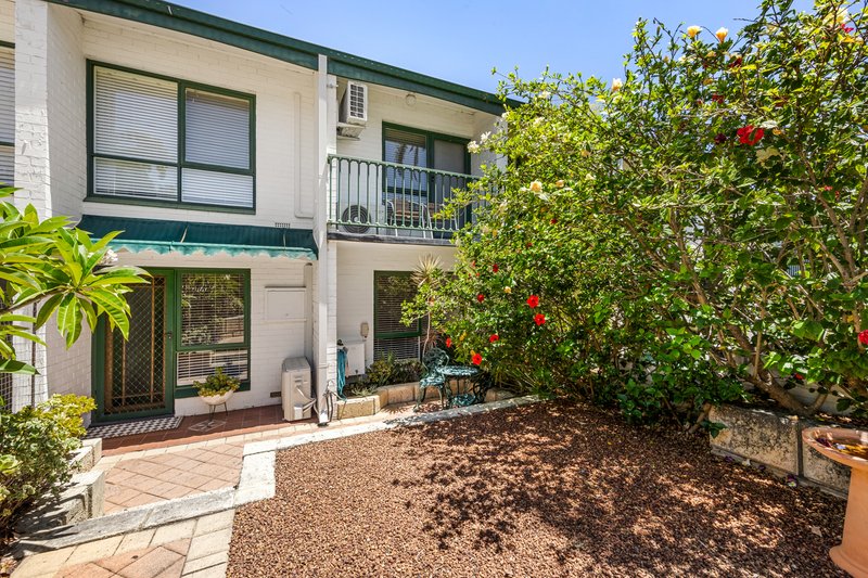 Photo - 3a Myrtle Avenue, Sorrento WA 6020 - Image 25