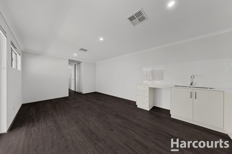 Photo - 3a Perspective Way, Sinagra WA 6065 - Image 3