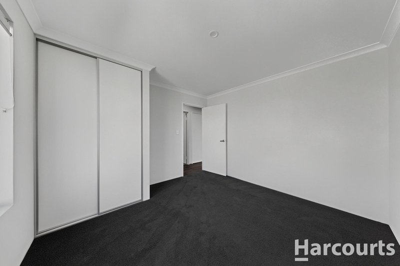 Photo - 3a Perspective Way, Sinagra WA 6065 - Image 4