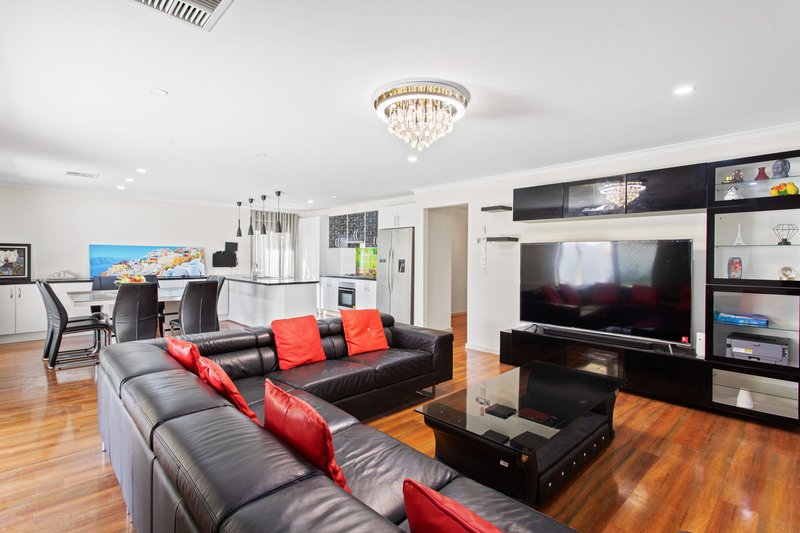 Photo - 3A Richmond Road, Parafield Gardens SA 5107 - Image 5