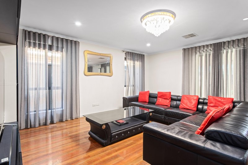 Photo - 3A Richmond Road, Parafield Gardens SA 5107 - Image 6