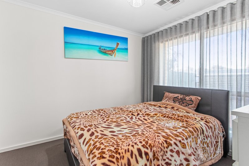 Photo - 3A Richmond Road, Parafield Gardens SA 5107 - Image 13